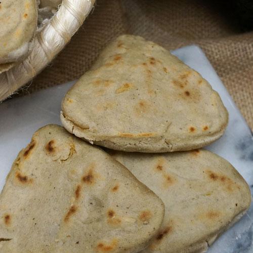DILMUN Tlacoyos de alberjón y frijol 8 piezas Triple V