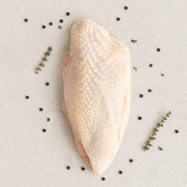 DILMUN Pechuga de pollo de pastoreo con hueso aprox 600g Santa Pradera