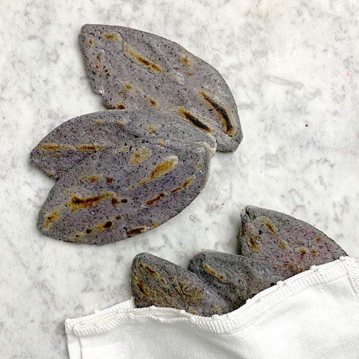 DILMUN Tlacoyos de frijol 6 piezas (congelado) Cal y Maíz